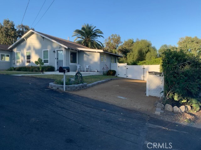 Building Photo - 16801 E Buena Vista Ave