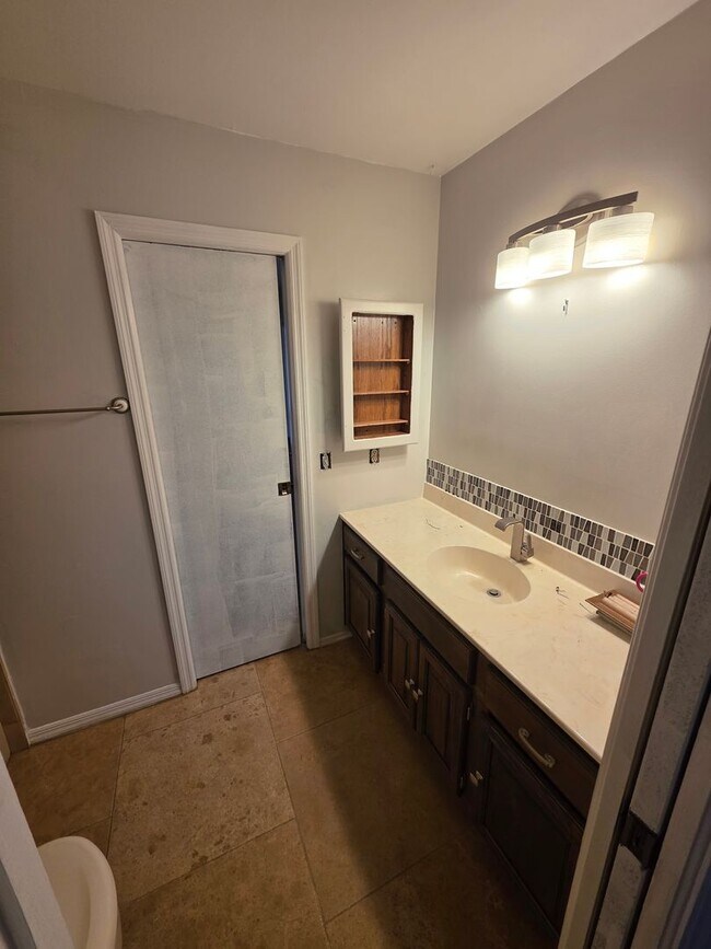 Building Photo - Bear Lake 2 bedroom 2 bathroom