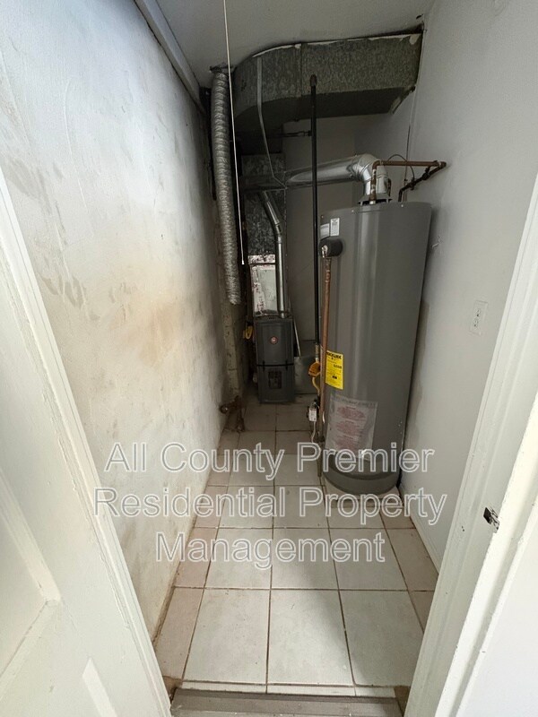 Building Photo - 220 Norcross Ln