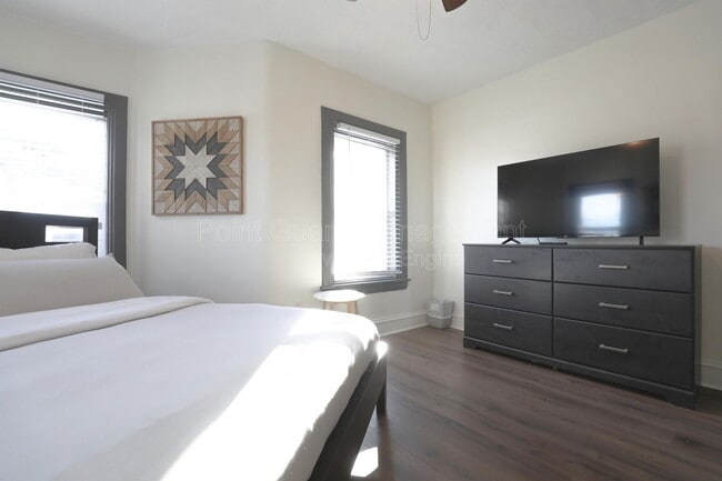 Building Photo - 3004 Marcy St