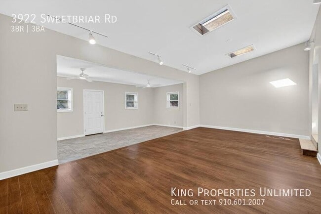 Building Photo - 3922 Sweetbriar Rd