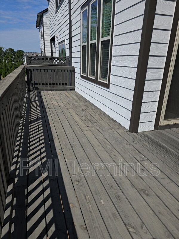 Building Photo - 1655 Mountain Top Ln SE