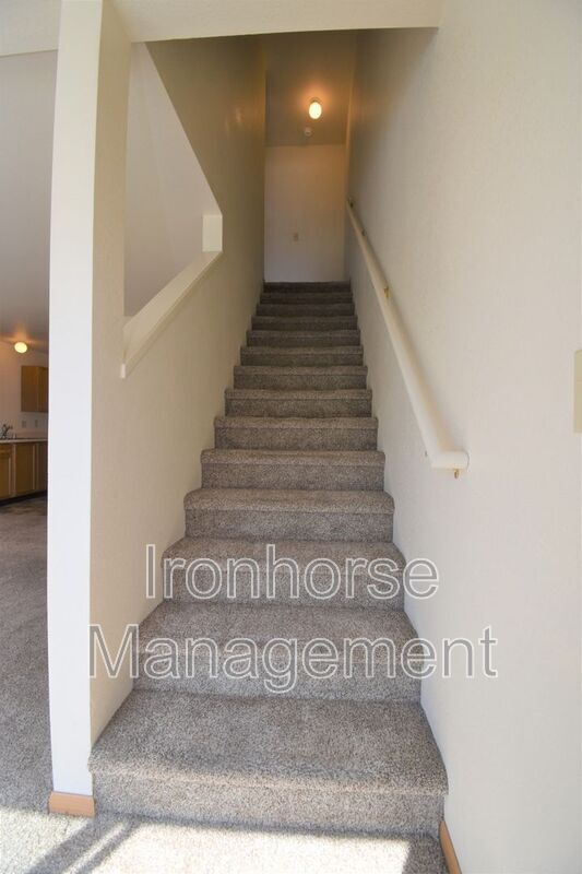 Building Photo - 2411 Wheeler Dr