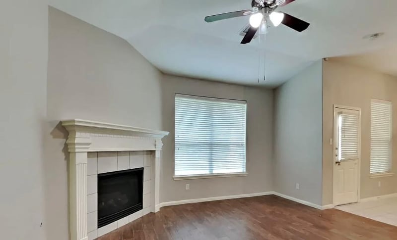 Building Photo - 3202 Black Ln