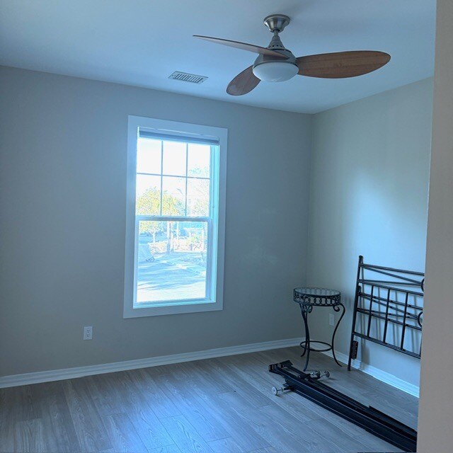 Building Photo - Daniels Landing Condos