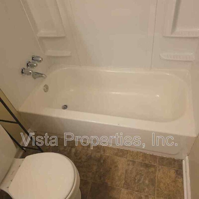 Building Photo - 4119 Glen Hill Manor Dr