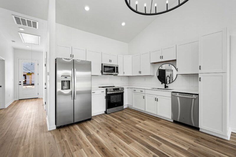 Building Photo - 204 Indigo Ln