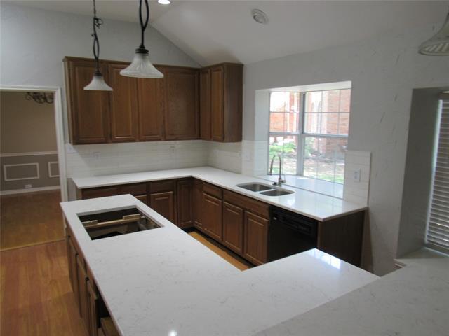 Building Photo - 840 Fernwood Ct