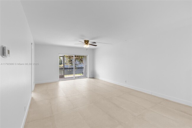Building Photo - 1400 NE 57th Ct