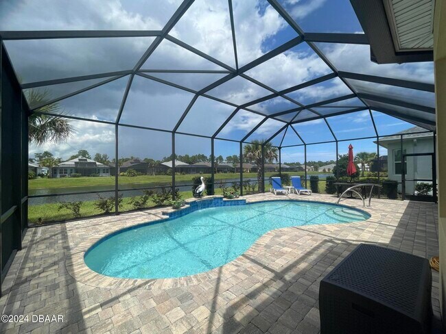 Building Photo - 1090 Castaway Ct