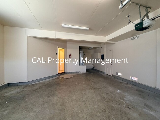 Building Photo - 1159 Cobblestone St