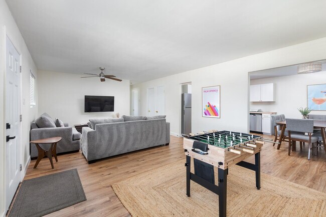 Building Photo - 2237 E Hillery Dr