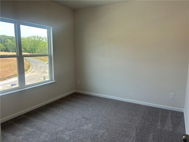 Building Photo - 1083 Lyndhurst Ln