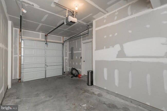 Building Photo - 227 Schramm Lp