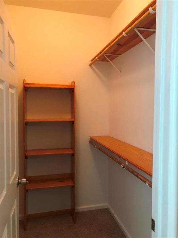 Building Photo - 2202 East Side Dr