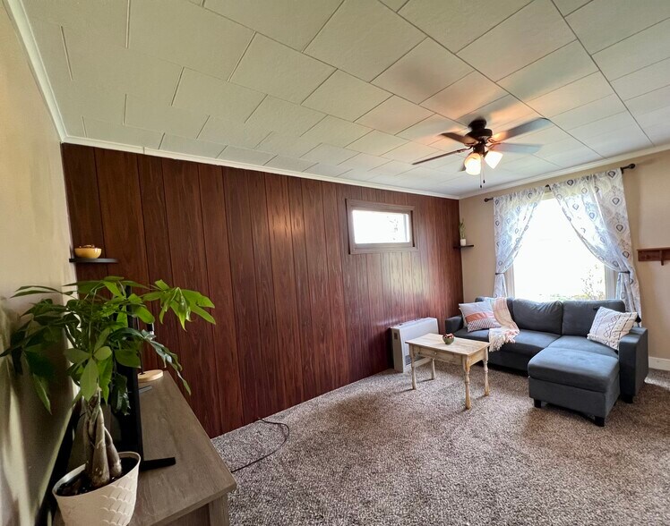 Building Photo - 3133 Paxson Ave