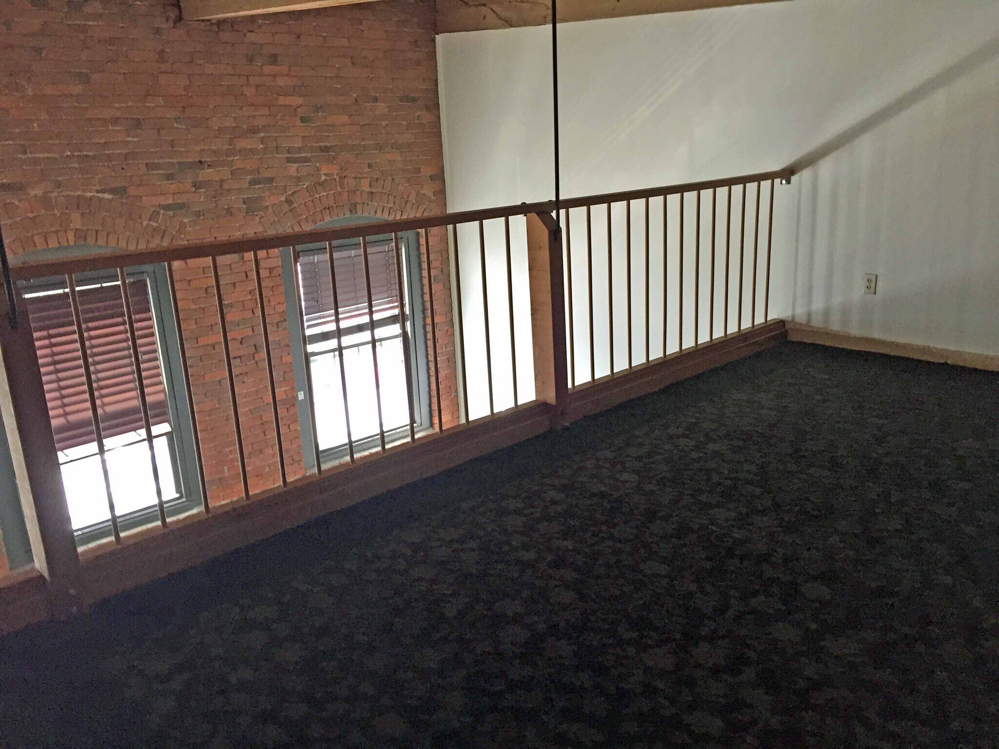 Large Loft area - 50 Rantoul St