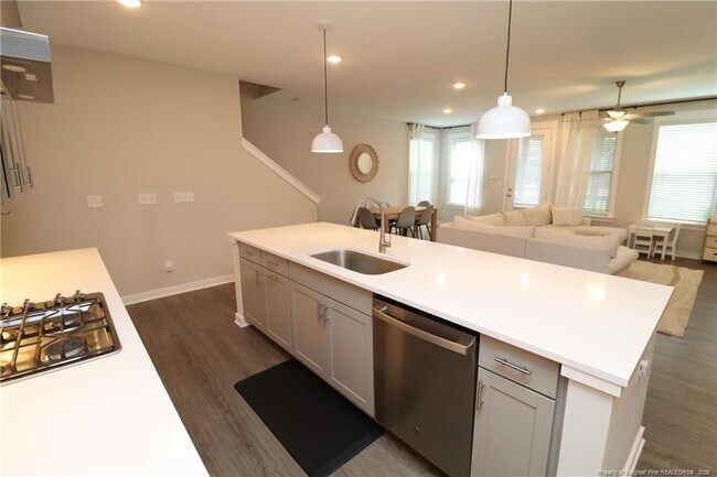 Building Photo - 2151 Maggie Vly Dr