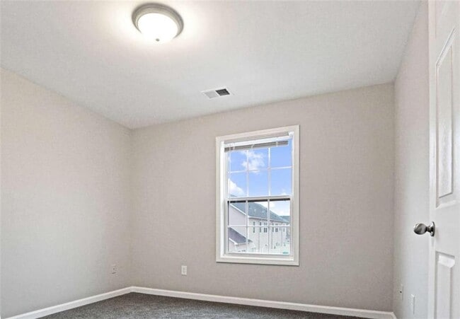 Building Photo - 2555 Flat Shoals Rd