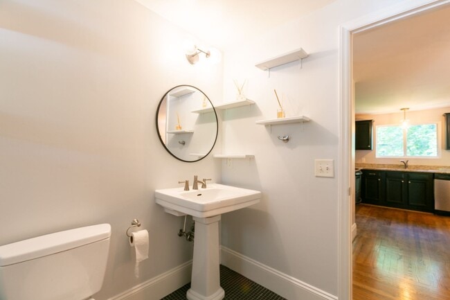 Building Photo - **Application pending 5/1/2026**Stunning Carrboro Condo available early June!