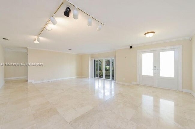 Building Photo - 11125 SW 73rd Ct