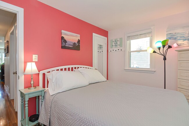 Building Photo - Winter Rental: Ryal Side in Beverly (Utilities Included)