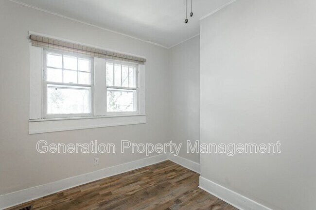 Building Photo - 1420 Hixson Pike