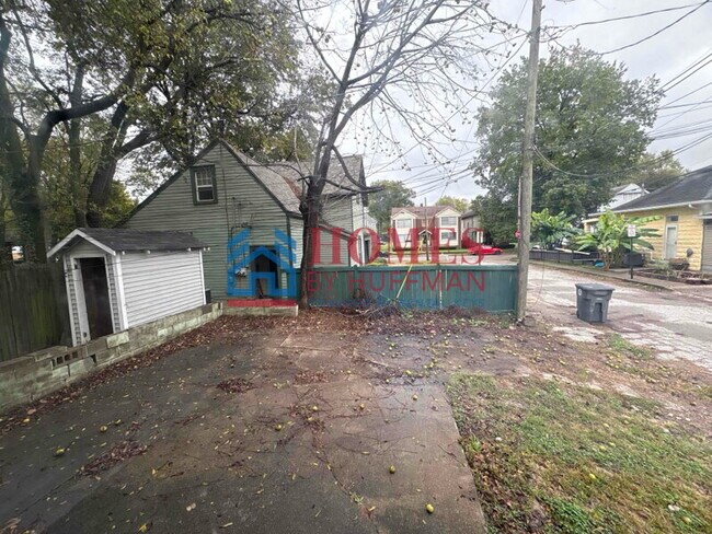 Building Photo - Spacious 3 Bedroom House | Two-Story | Loc...