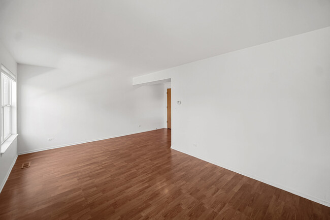 Building Photo - 417 Richmond Ct