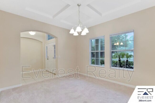 Building Photo - 14 Rymsen Ln