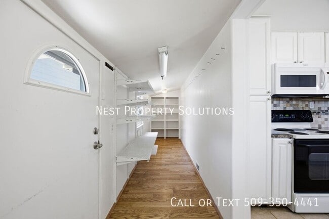 Building Photo - 171 G St SE