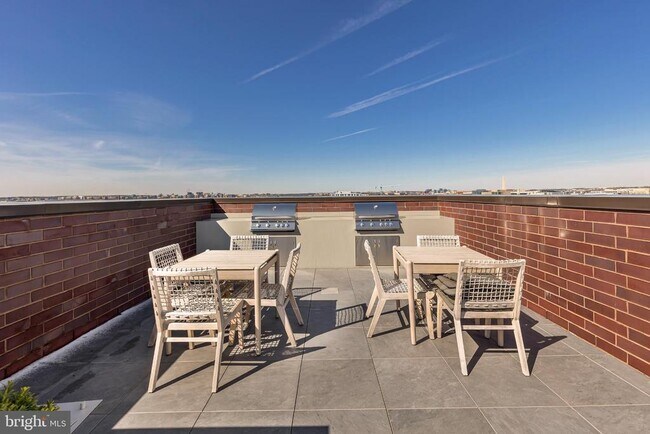 Building Photo - 37 L St SE