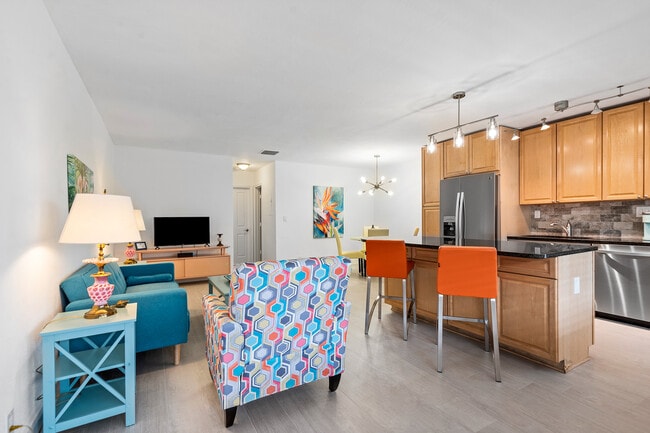 Building Photo - 2881 NE 32nd St