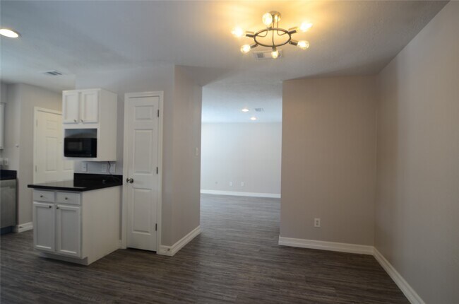 Building Photo - 76 S Wavy Oak Cir