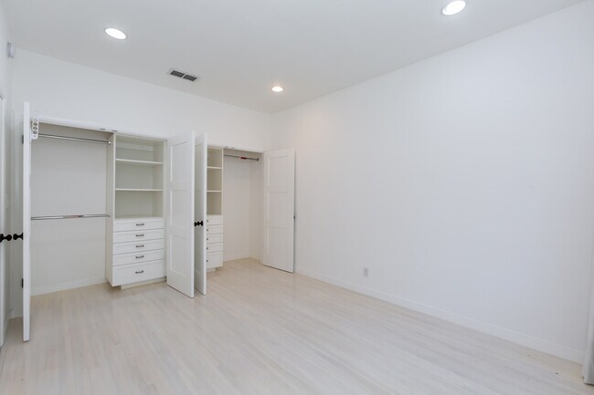 Second bedroom - 8495 Fountain Ave