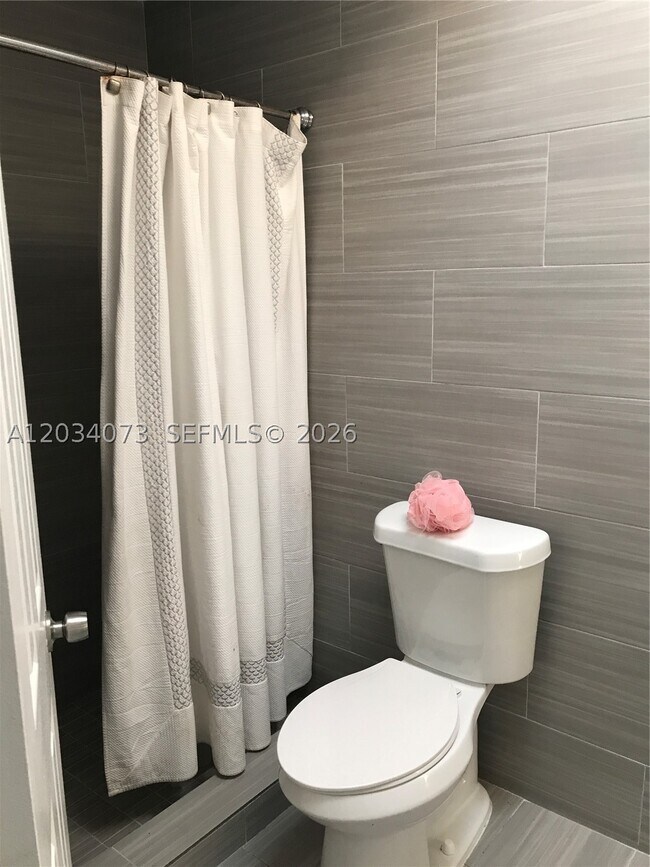 Building Photo - 2444 SW 58th St