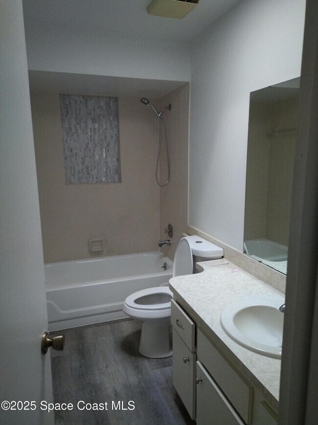 Building Photo - 765 John Carroll Ln