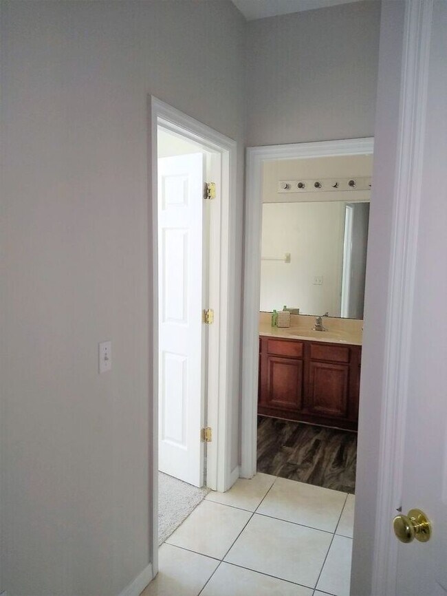 Building Photo - Single Family Home in Poinciana