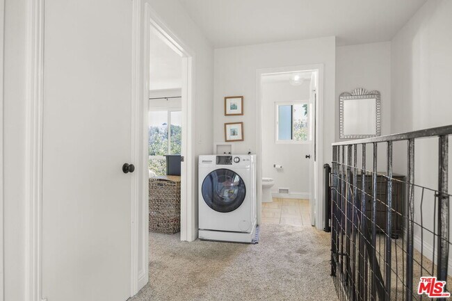 Building Photo - 27462 Country Glen Rd