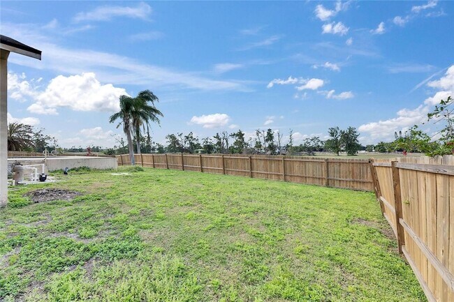 Building Photo - 811 Eagle Ln