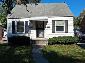 Building Photo - 20269 Elkhart St