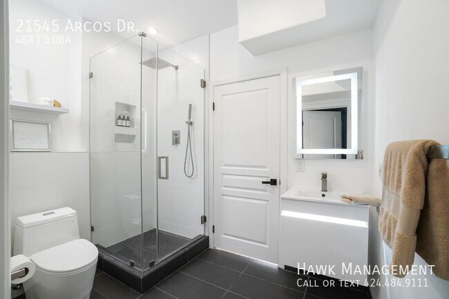 Building Photo - 21545 Arcos Dr