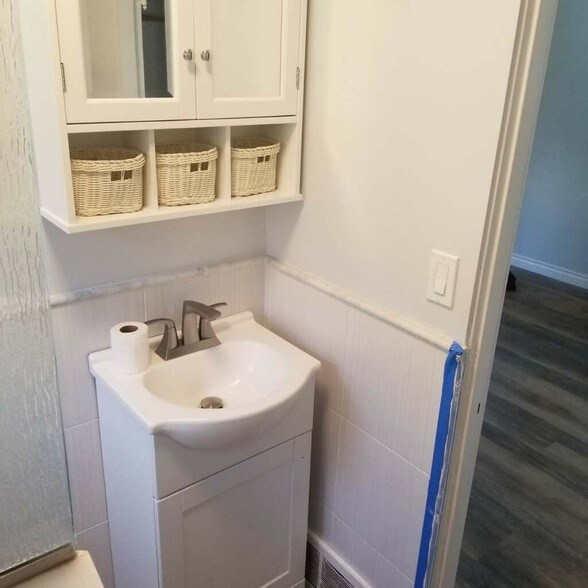 Building Photo - 79 S Parkwood Ave