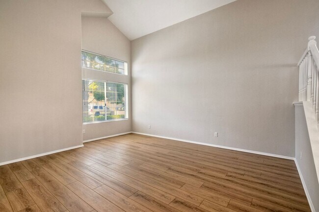 Building Photo - 4636 Doral Ct