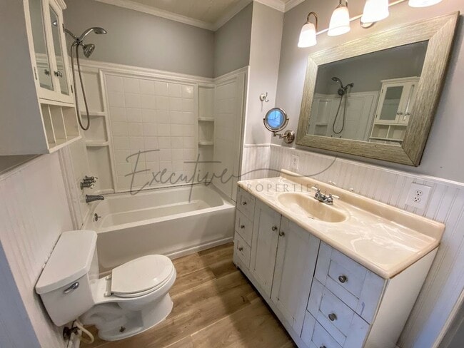 Building Photo - Newly renovated 3-Bedroom Home for Rent in...