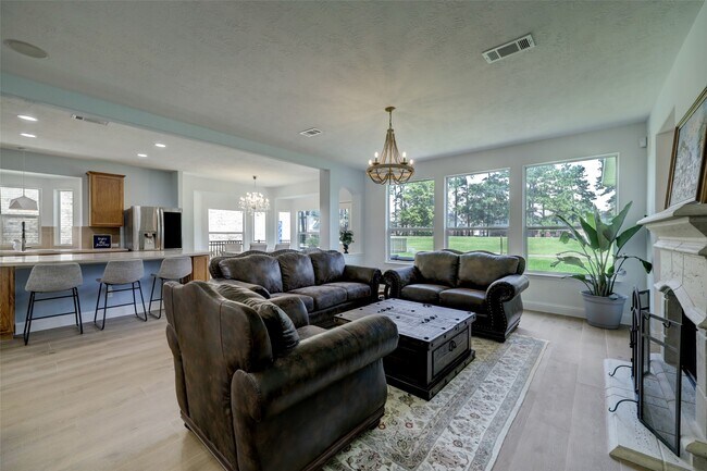 Building Photo - 8403 Silver Lure Dr
