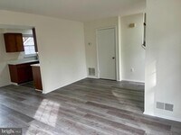 Building Photo - 702 Brandon Cir