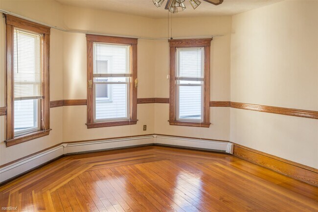 Building Photo - 74 Prichard Ave