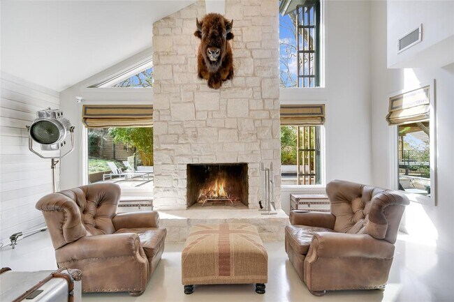 Building Photo - 3404 Rivercrest Dr