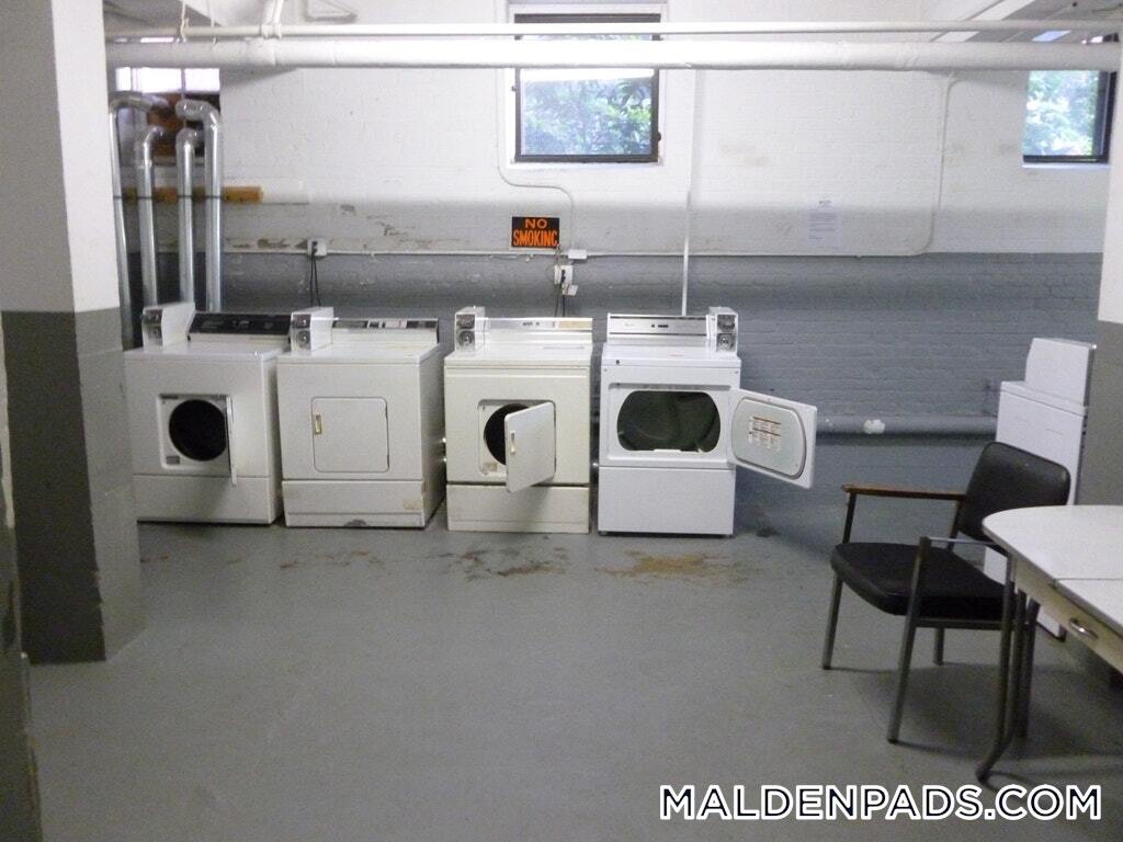 Building Photo - 17-19-19 Washington St S